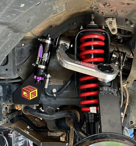 OEO Front Reservior Mounts for Dobinsons MRR - 4Runner/FJ Cruiser/Tacoma/GX470 - Premium Truck Accessory by Xtreme Canopies